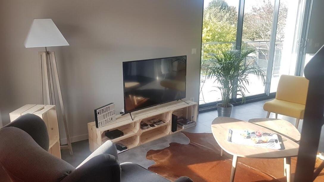 Apartamento Le Loft de Genas entre Eurexpo et St Exupéry Exterior foto